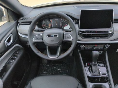 New 2026 Jeep Compass Latitude AWD/4WD image 15