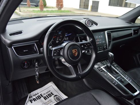 Used 2017 Porsche Macan image 7