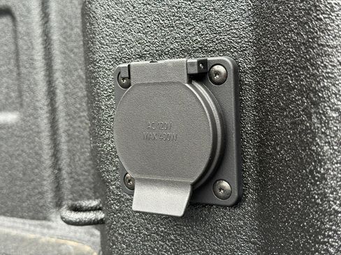 Used 2024 GMC Sierra 1500 Denali w/ Denali Reserve Package image 10