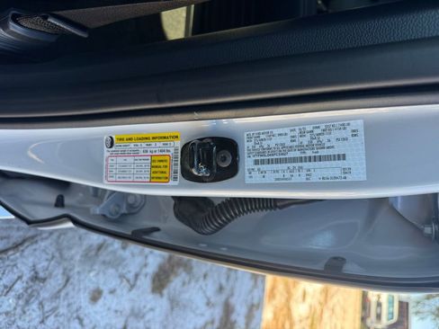 New 2025 Ford F150 Lariat w/ Equipment Group 502A High image 29