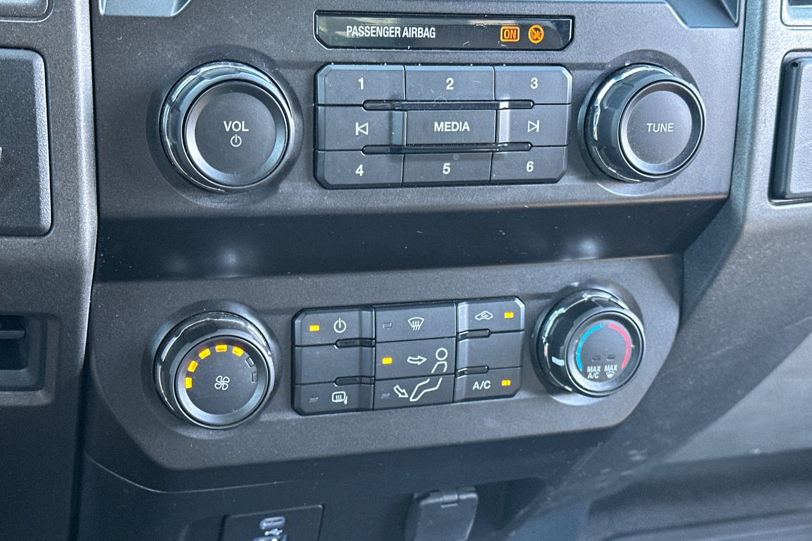 Used 2022 Ford F350 XL w/ Power Equipment Group RWD image 16