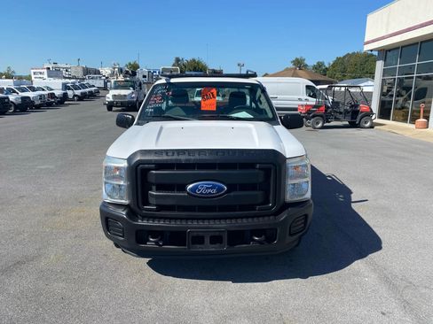 Used 2011 Ford F250 XL image 2