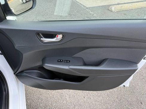 Used 2021 Hyundai Accent SEL FWD image 18