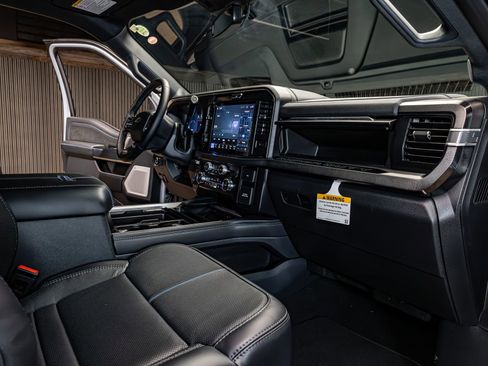 Used 2026 Ford F250 Platinum image 18