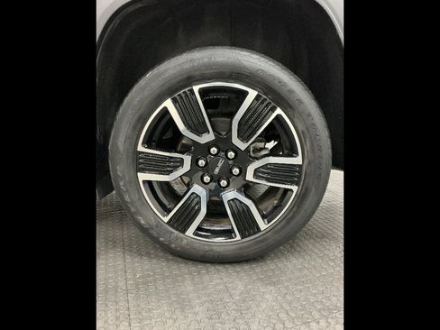 Used 2019 GMC Acadia SLT w/ Black Edition image 27