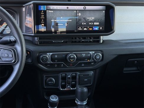 New 2025 Jeep Gladiator Sport image 14