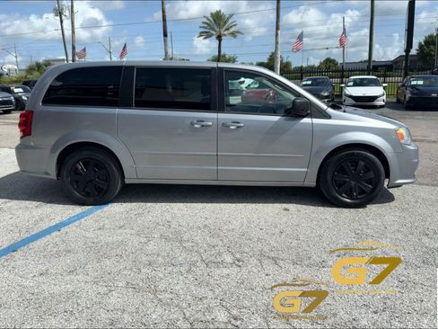 Used 2014 Dodge Grand Caravan SE w/ Quick Order Package 29E SE FWD image 5