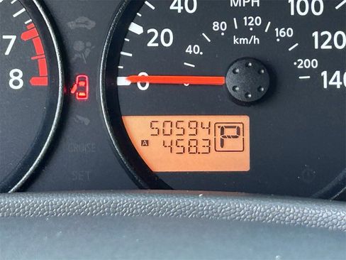 Certified 2020 Nissan Frontier SV w/ Midnight Edition Floor Mats image 33