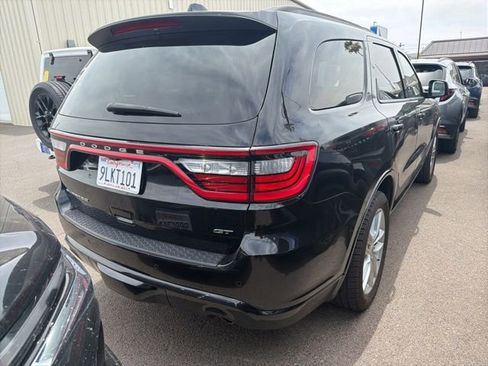 Used 2024 Dodge Durango GT RWD image 2