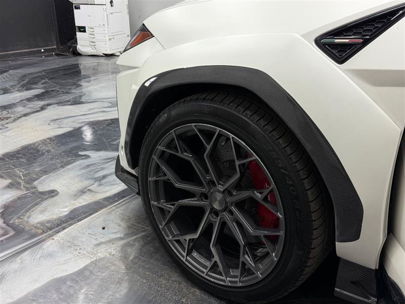 Used 2019 Lamborghini Urus AWD/4WD image 25