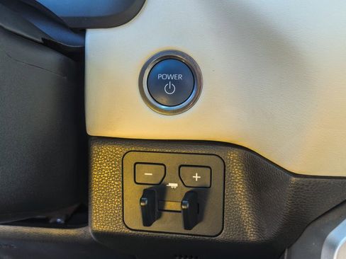 Used 2024 Toyota Tundra Capstone image 43