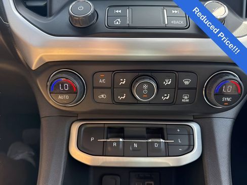 Used 2023 GMC Acadia SLE w/ Driver Convenience Package FWD image 25