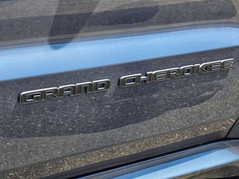 Used 2019 Jeep Grand Cherokee Limited X AWD/4WD image 16