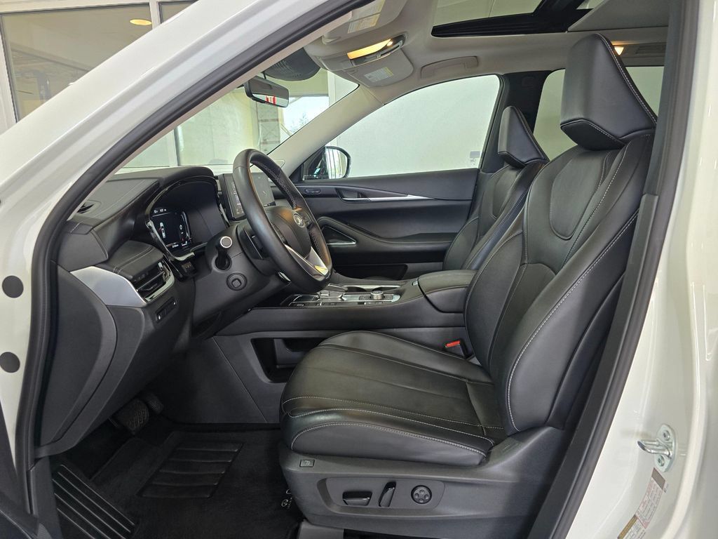 Certified 2024 INFINITI QX60 Sensory w/ Cargo Package AWD/4WD image 20