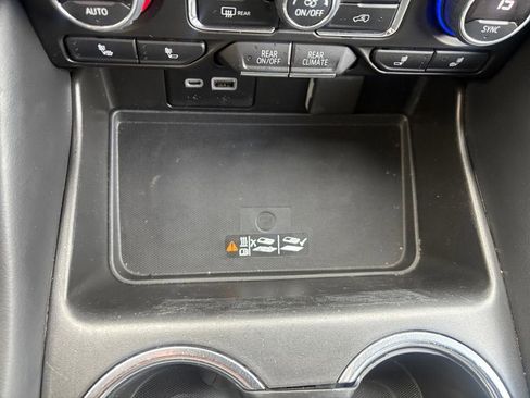 Used 2022 Chevrolet Tahoe LT image 19