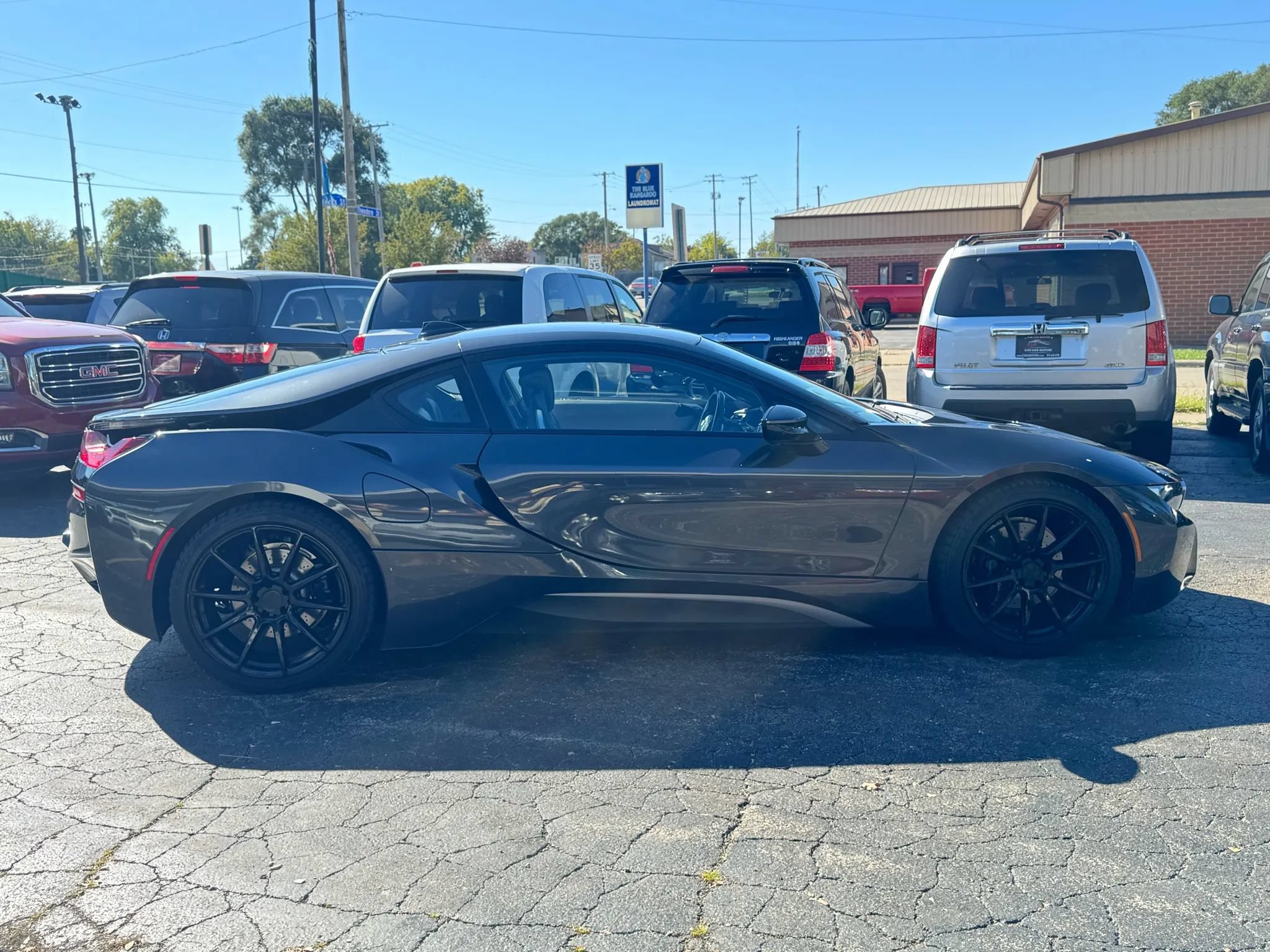 Used 2017 BMW i8 AWD/4WD image 23