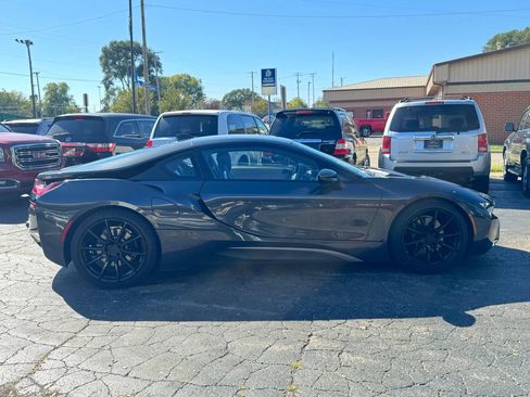 Used 2017 BMW i8 AWD/4WD image 23