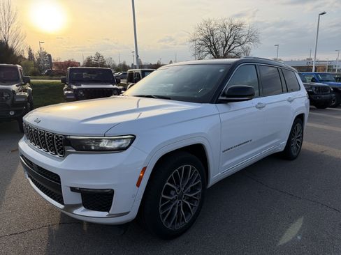 Certified 2023 Jeep Grand Cherokee L Summit image 4