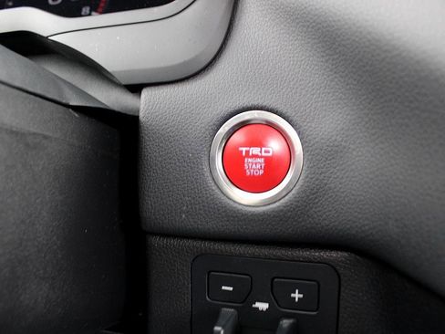 Used 2024 Toyota Tundra Limited w/ TRD Off-Road Package image 29