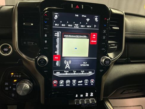Used 2021 RAM 1500 Laramie AWD/4WD image 17