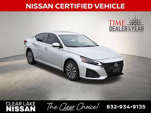 Certified 2023 Nissan Altima 2.5 SV w/ SV Premium Package AWD/4WD image 10