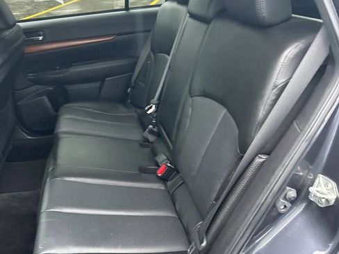 Used 2013 Subaru Outback 3.6R Limited image 16