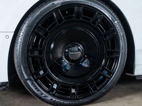 Used 2023 Rolls-Royce Phantom Sedan image 11