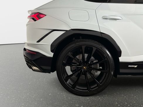 Used 2023 Lamborghini Urus S AWD/4WD image 17