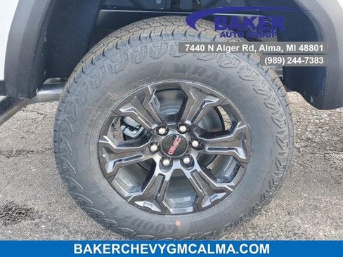 New 2025 GMC Canyon Elevation w/ Convenience Package image 5