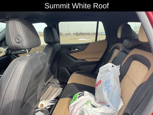 Used 2025 Chevrolet Equinox ACTIV image 9