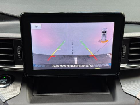 Used 2020 Ford Explorer XLT w/ Equipment Group 202A RWD image 23
