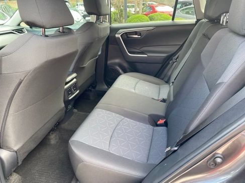 Used 2024 Toyota RAV4 XLE AWD/4WD image 22