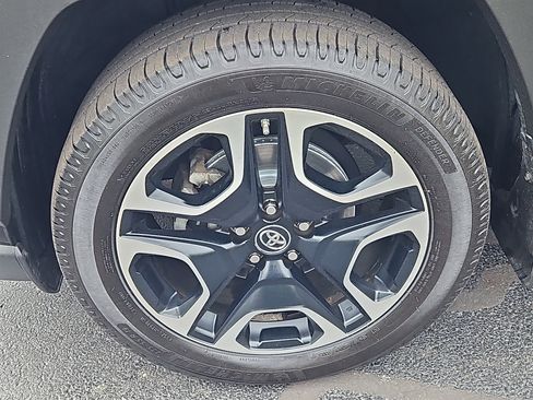 Used 2019 Toyota RAV4 Adventure AWD/4WD image 4
