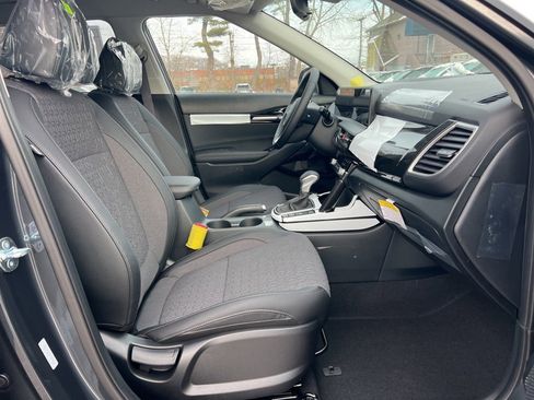 New 2026 Kia Seltos S image 16