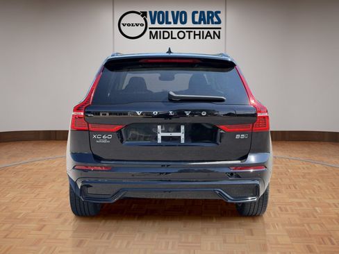 Used 2024 Volvo XC60 B5 Plus w/ Protection Package Premier AWD/4WD image 20