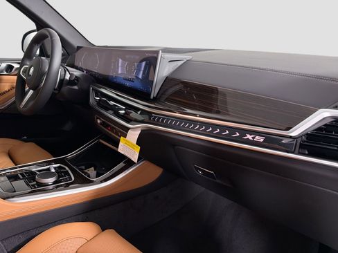 New 2026 BMW X5 xDrive40i w/ M Sport Package image 29
