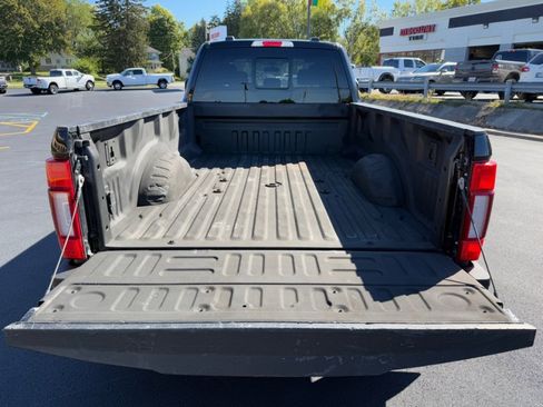 Used 2022 Ford F450 Lariat w/ FX4 Off-Road Package image 39