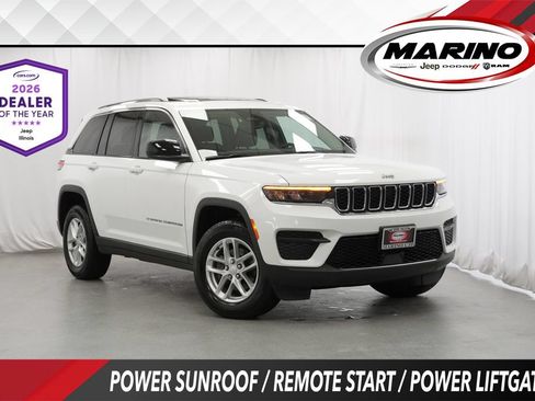 Used 2023 Jeep Grand Cherokee Laredo w/ Luxury Tech Group I AWD/4WD image 1