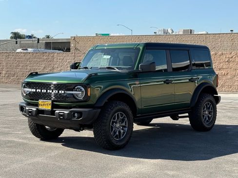 New 2025 Ford Bronco Badlands w/ Black Appearance Package image 5