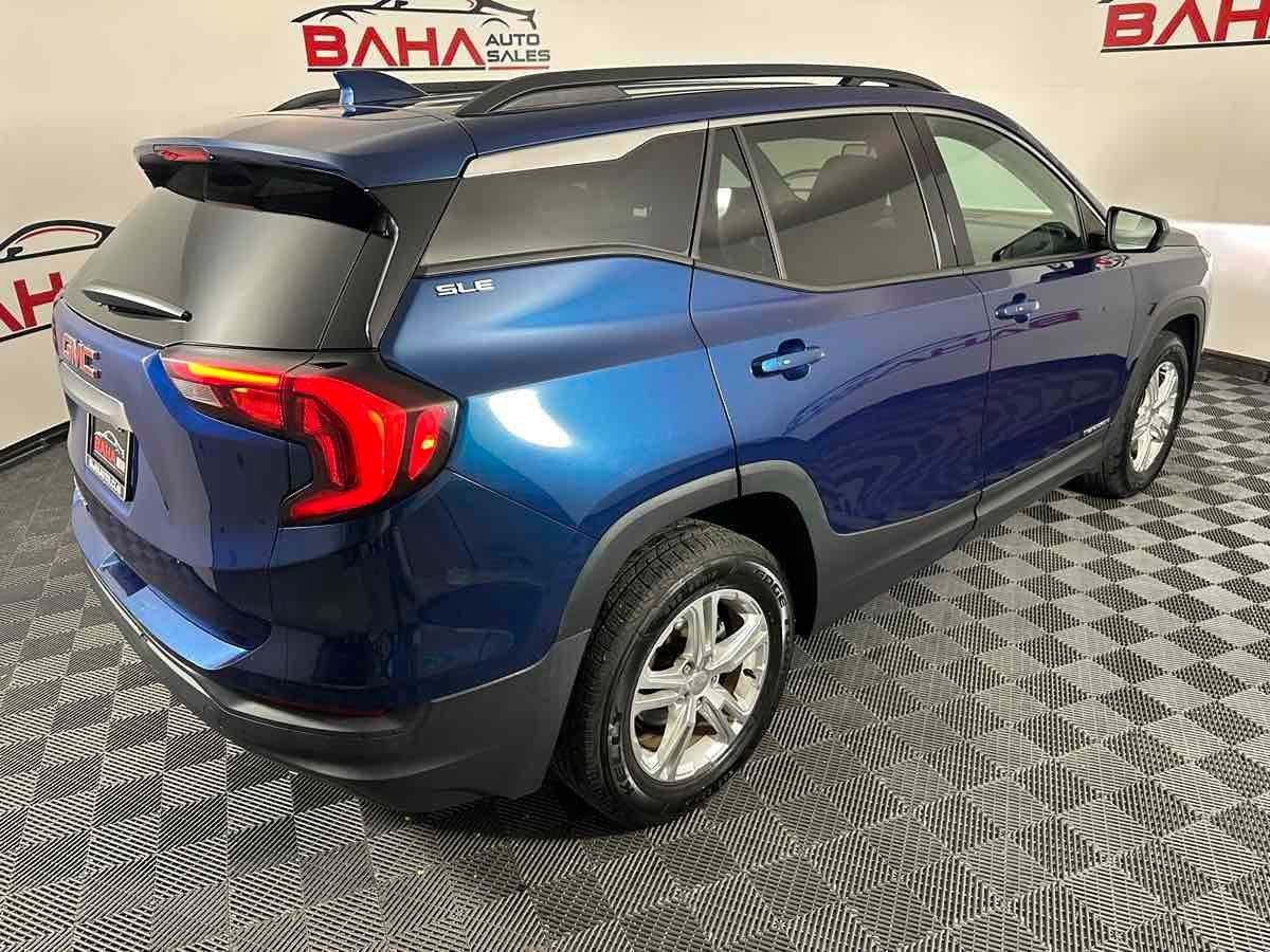 Used 2019 GMC Terrain SLE w/ Driver Convenience Package FWD image 9