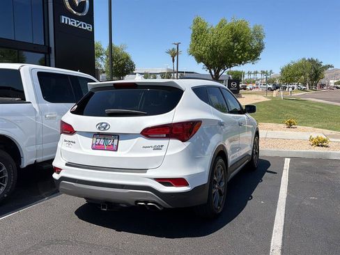 Used 2017 Hyundai Santa Fe Sport FWD image 3