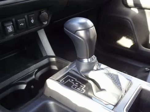 Used 2023 Toyota Tacoma TRD Sport image 19