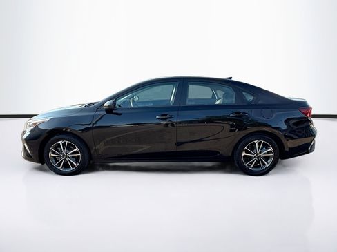 Used 2023 Kia Forte LXS image 6