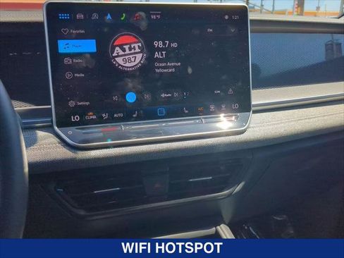 Certified 2025 Volkswagen Tiguan S FWD image 17