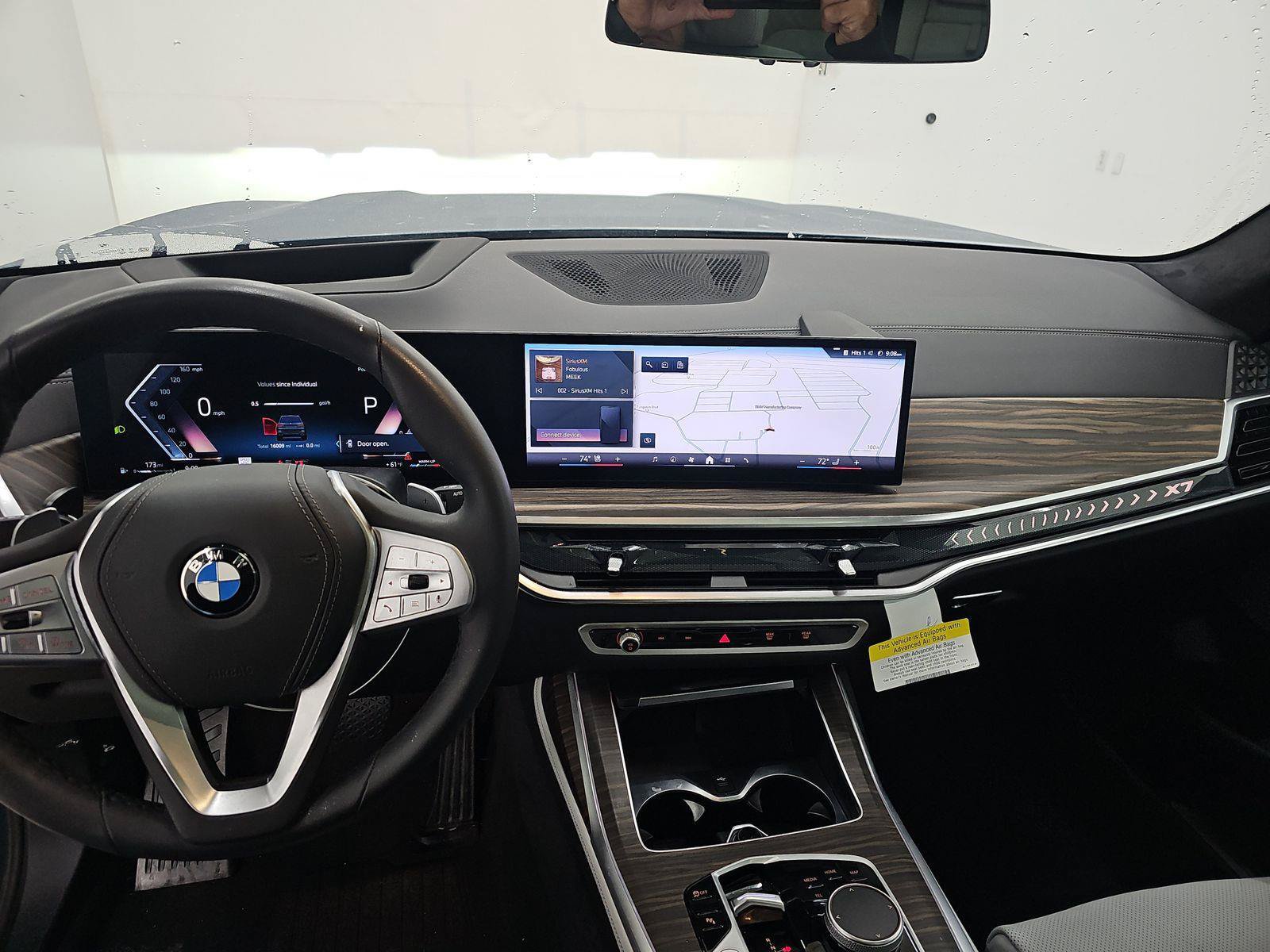 Used 2026 BMW X7 xDrive40i AWD/4WD image 14