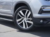 Used 2017 Honda Pilot Elite image 2