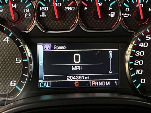 Used 2015 Chevrolet Silverado 2500 LTZ w/ LTZ Plus Package AWD/4WD image 17