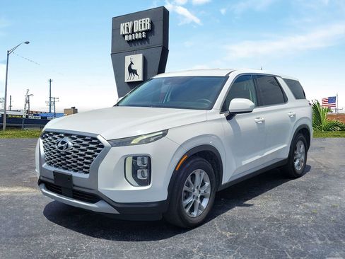 Used 2020 Hyundai Palisade SE FWD image 1