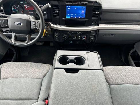Used 2024 Ford F250 XLT image 12