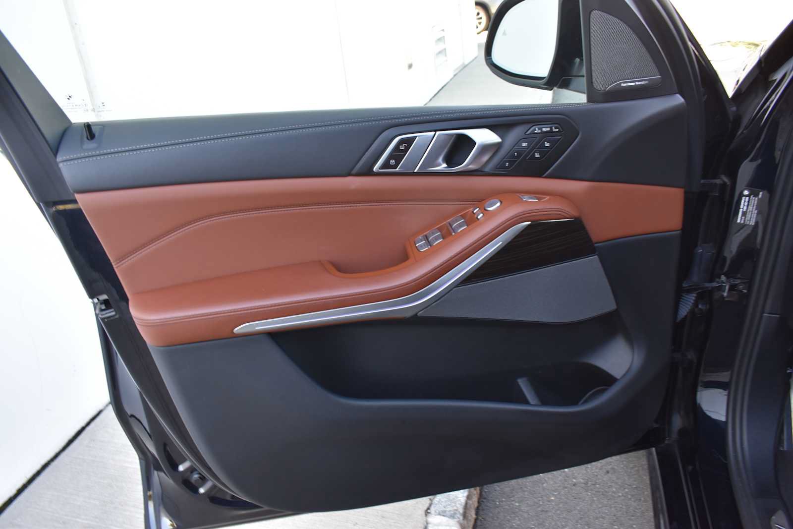 Used 2024 BMW X7 M60i w/ Executive Package AWD/4WD image 18